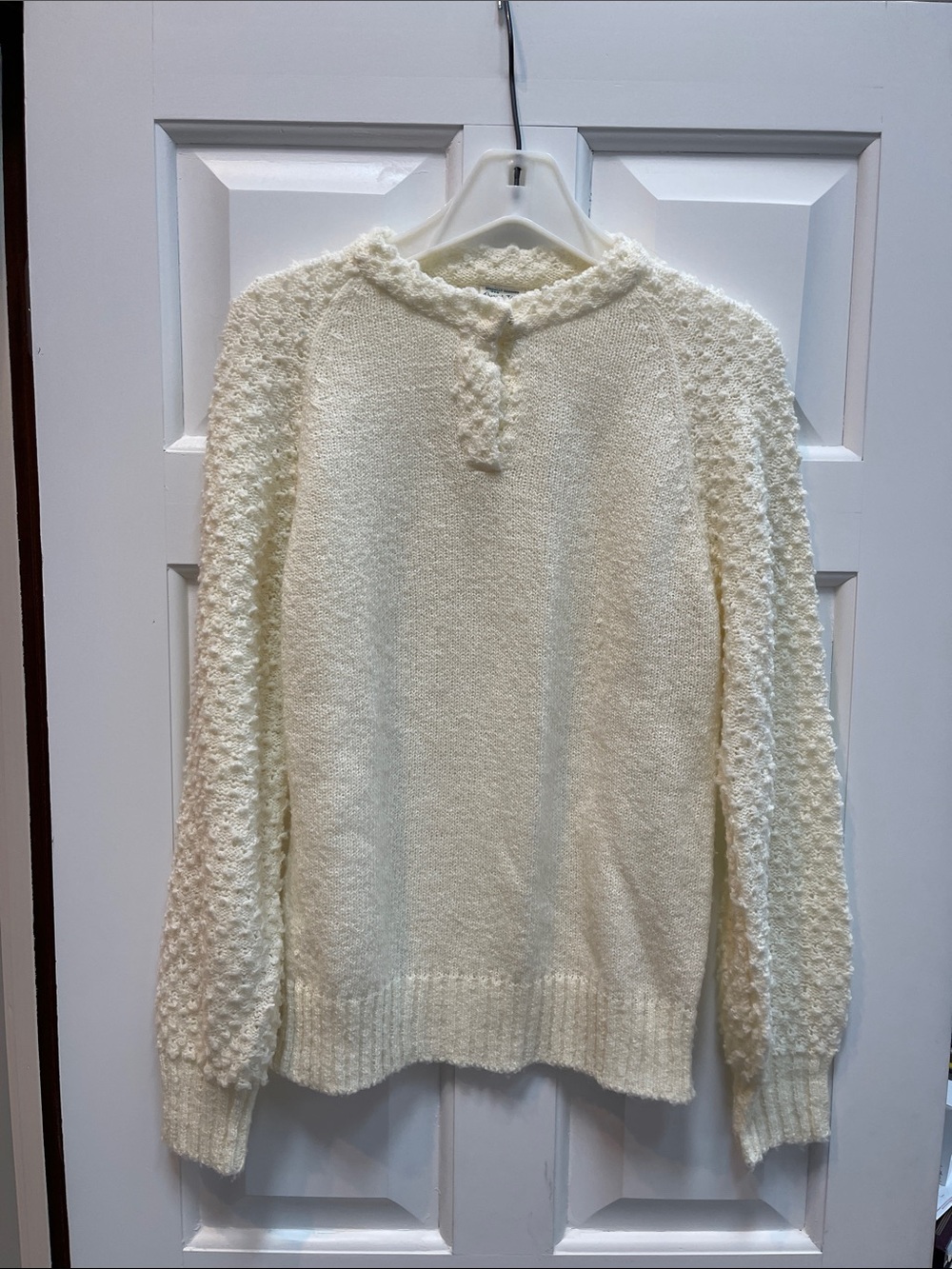 Vtg Ivory/Cream Sweater